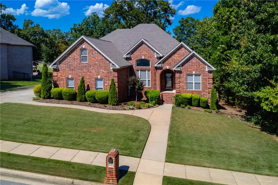 136 Manitou Drive, Maumelle, AR 72113 - #2