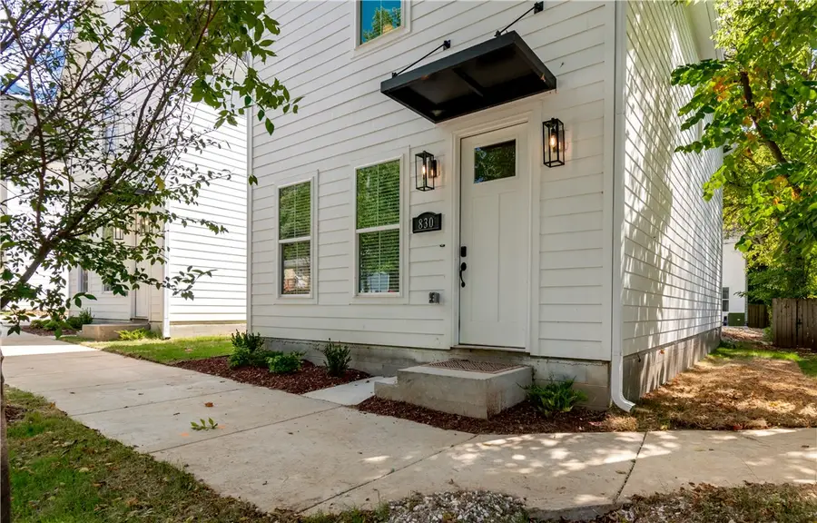 830 S Wood Avenue, Fayetteville, AR 72701 - #2
