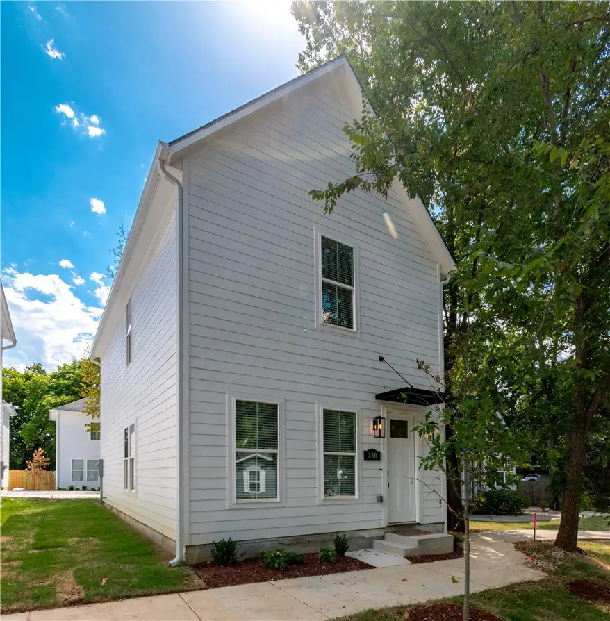 830 S Wood Avenue, Fayetteville, AR 72701 - #3