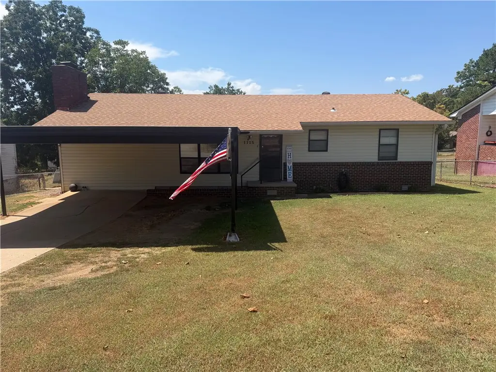 1115 N 25th Street, Van Buren, AR 72956 - #1