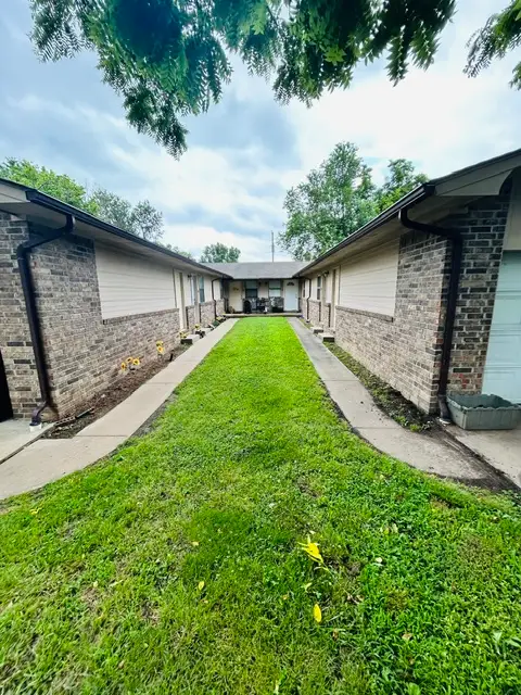 901 Jefferson Avenue #A,B,C,D, Berryville, AR 72616 - #2