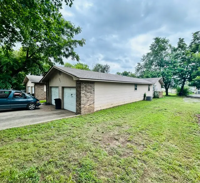 901 Jefferson Avenue #A,B,C,D, Berryville, AR 72616 - #3