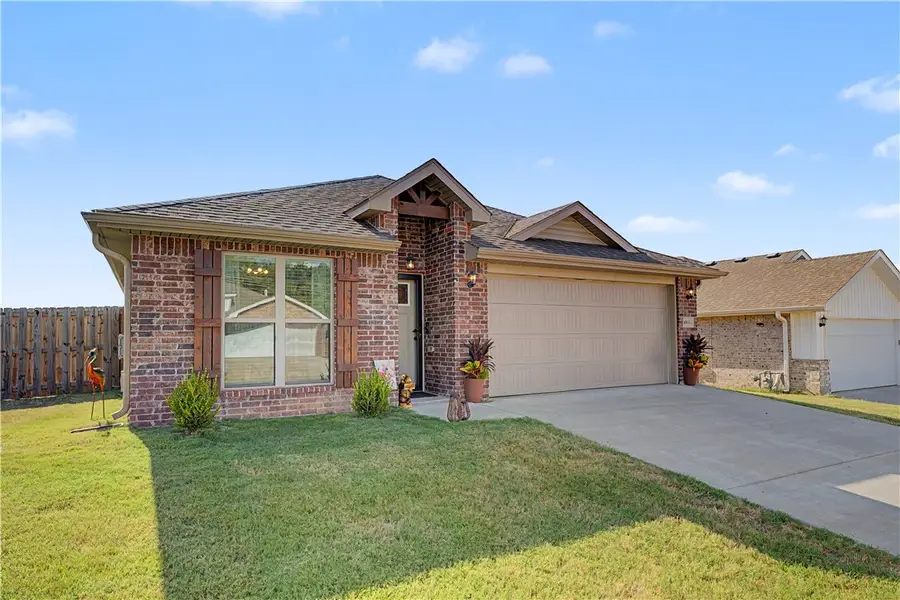 6011 NW Grant Street, Bentonville, AR 72713 - #2