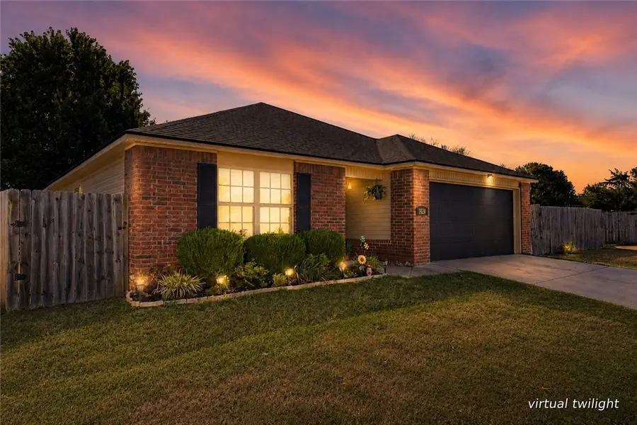 1424 S Spritz Drive, Fayetteville, AR 72701 - #3