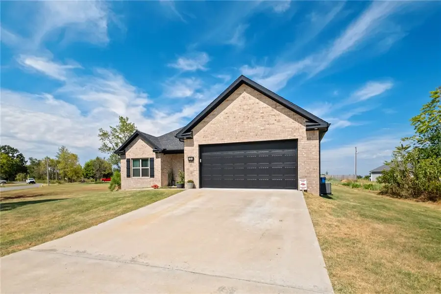 17 Dugan Circle, Bella Vista, AR 72715 - #3