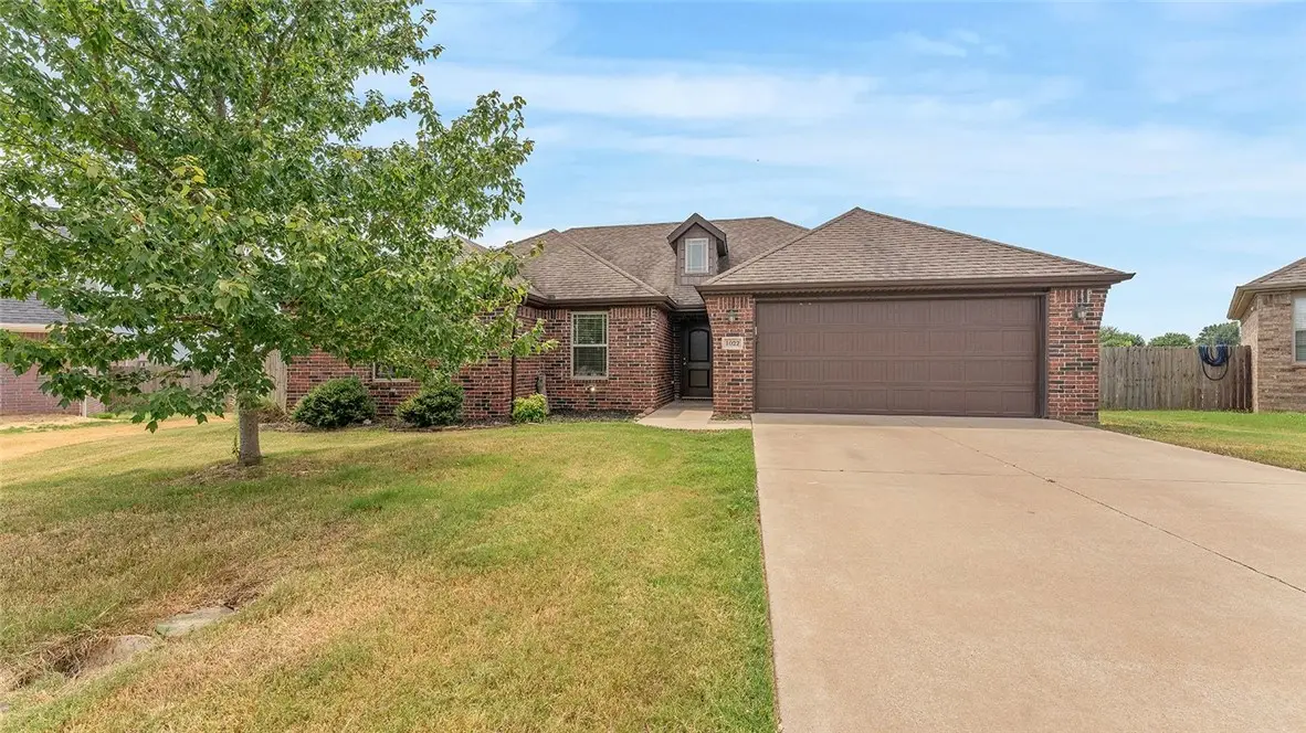 1022 Tarah Knolls Circle, Centerton, AR 72719 - #1