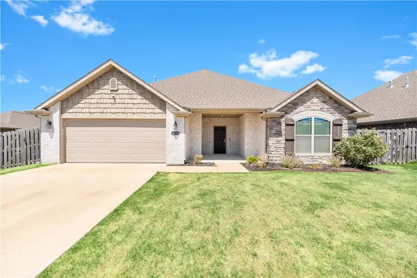 4370 W Anthem Drive, Fayetteville, AR 72704
