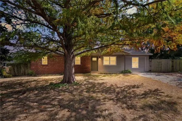 2303 Woodland Avenue, Springdale, AR 72762