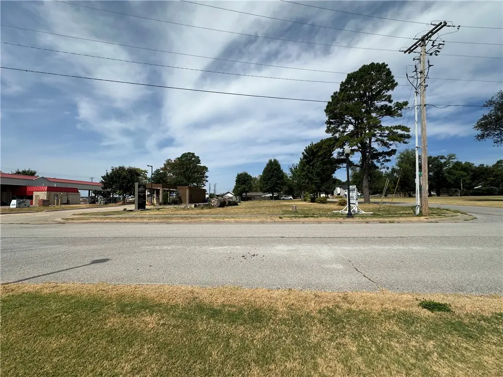 3510 SE L Street, Bentonville, AR 72712 - #1