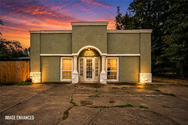 2202 SE 14th Street, Bentonville, AR 72712