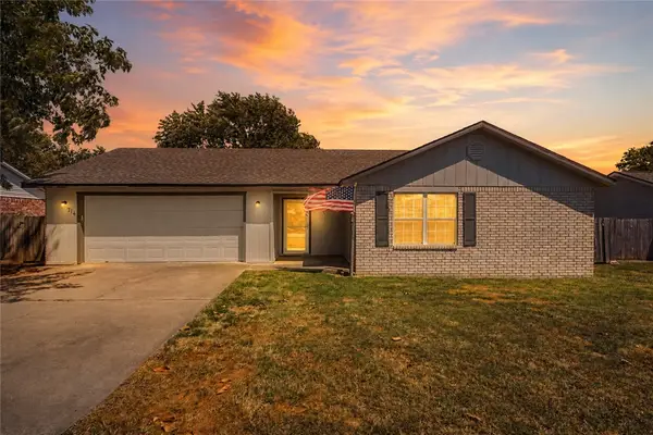 714 Bloomfield Street, Gentry, AR 72734