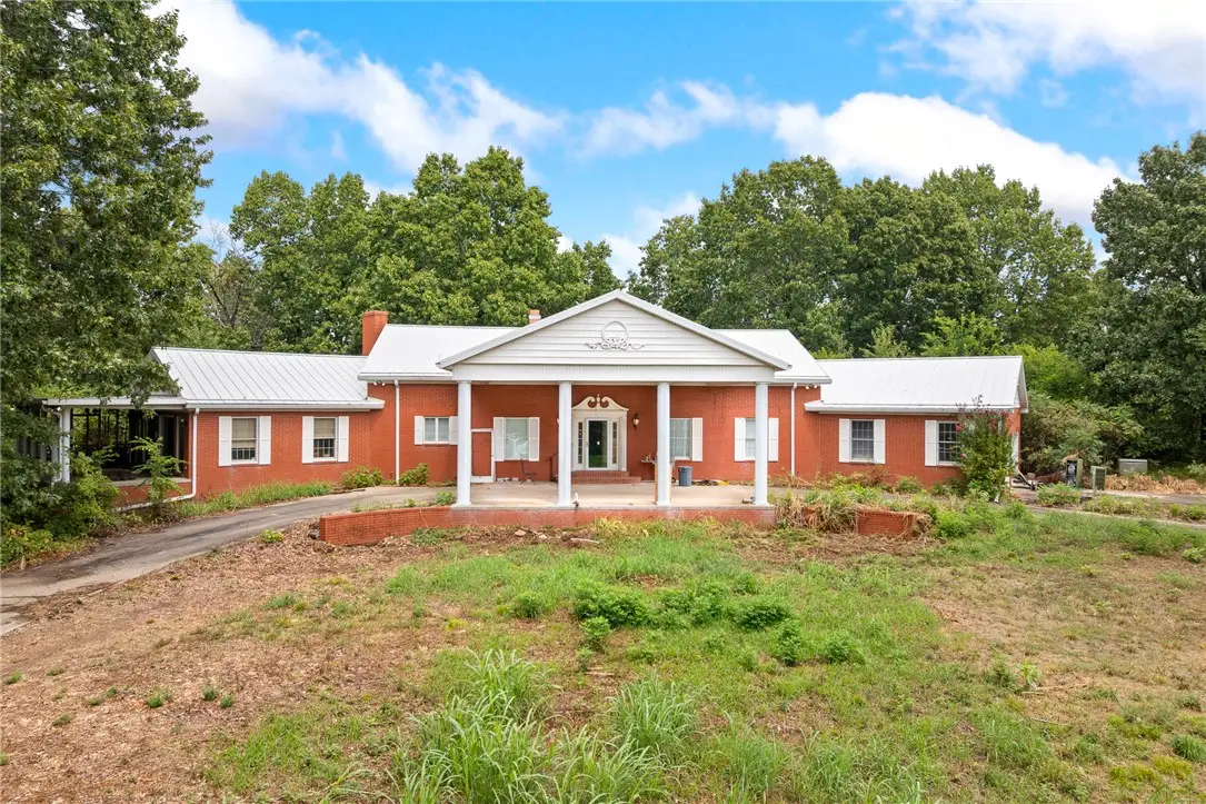 1047 Nc 4055, Western Grove, AR 72685 - #1