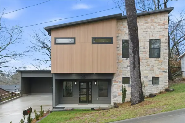 567 S Blair, Fayetteville, AR 72701