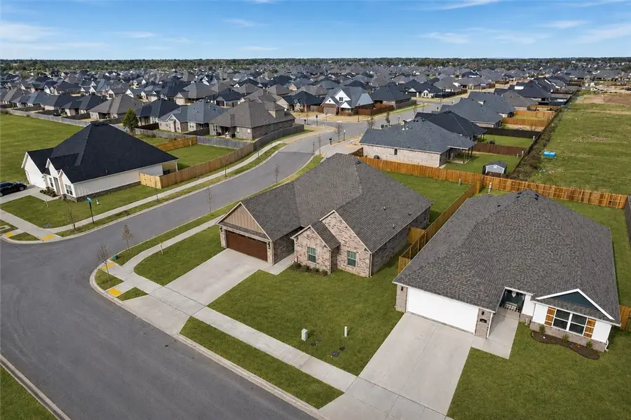 4270 W Buckaroo Street, Fayetteville, AR 72704 - #2