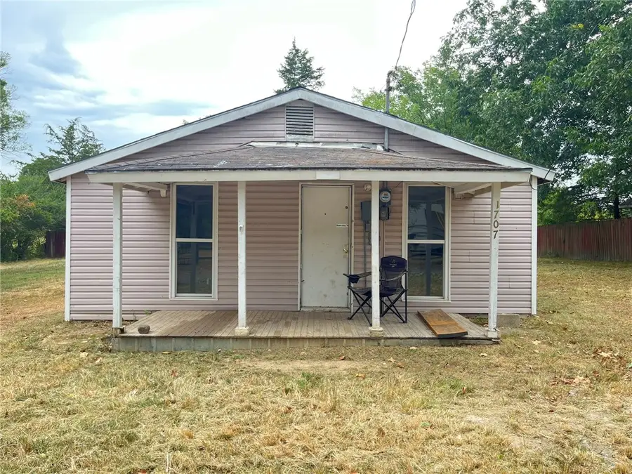 1707 N C Street, Rogers, AR 72756 - #3