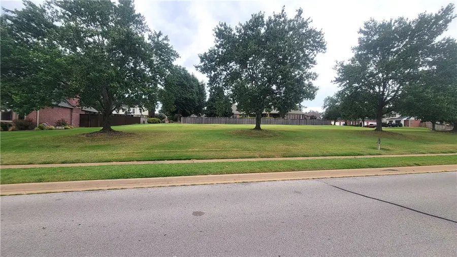 3122 E Hearthstone Drive, Fayetteville, AR 72764 - #2