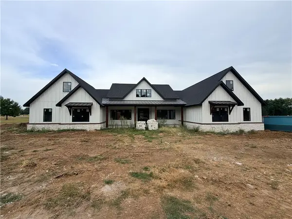 1707 Dogwood Street, Siloam Springs, AR 72761