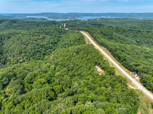 Windsong Lane, Eureka Springs, AR 72631