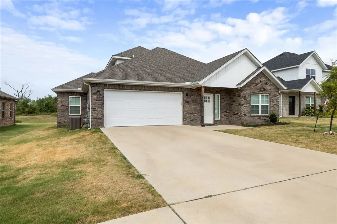 1261 Bootleg Road, Centerton, AR 72719 - #1