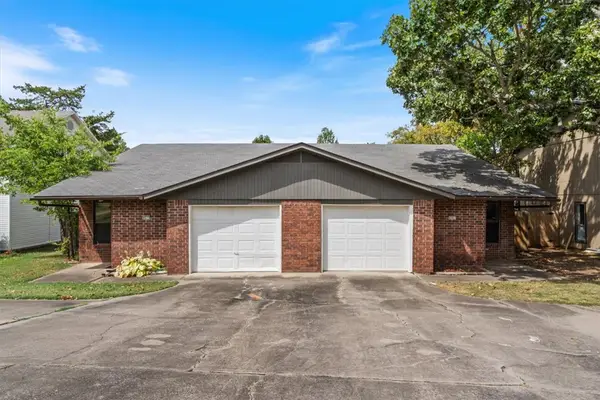 4079 & 4081 N Sunflower Circle, Fayetteville, AR 72703
