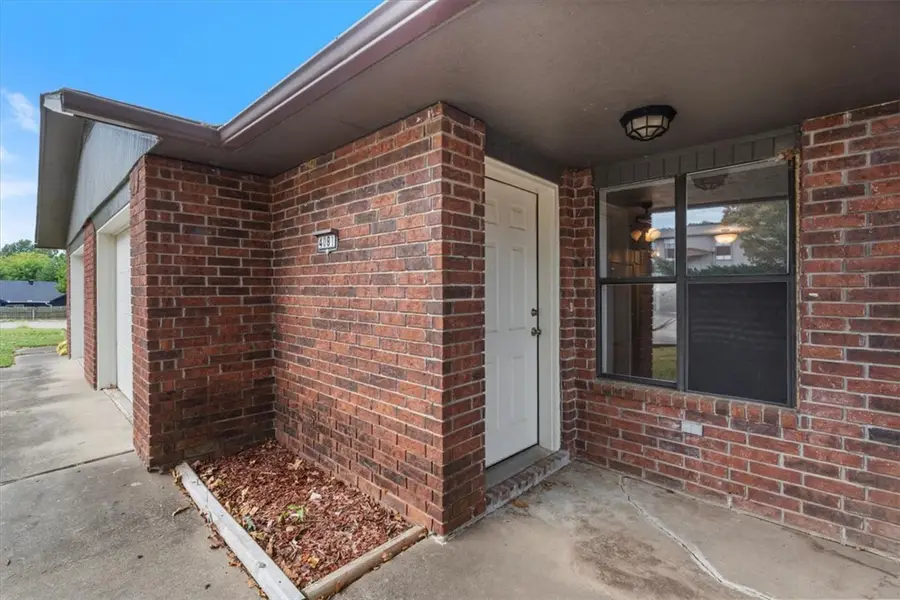 4079 & 4081 N Sunflower Circle, Fayetteville, AR 72703 - #2
