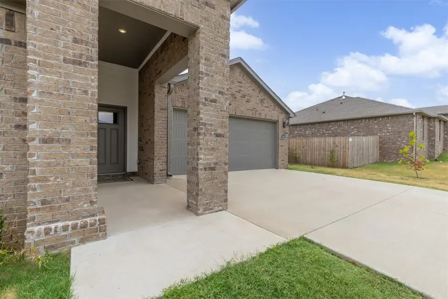 1022 Emerald Street, Prairie Grove, AR 72753 - #3