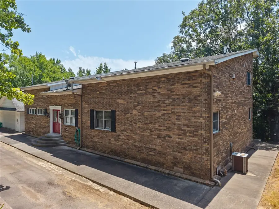 846 E Rumpus Ridge, Mountainburg, AR 72946 - #3