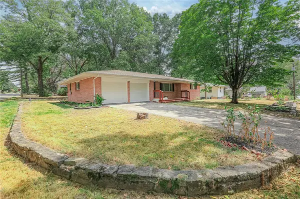 411 Kate Smith Street, Prairie Grove, AR 72753
