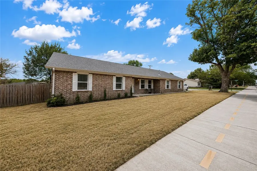 553 SW Dallas Street, Gravette, AR 72736 - #2