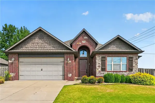 5599 Murfield Drive, Rogers, AR 72758
