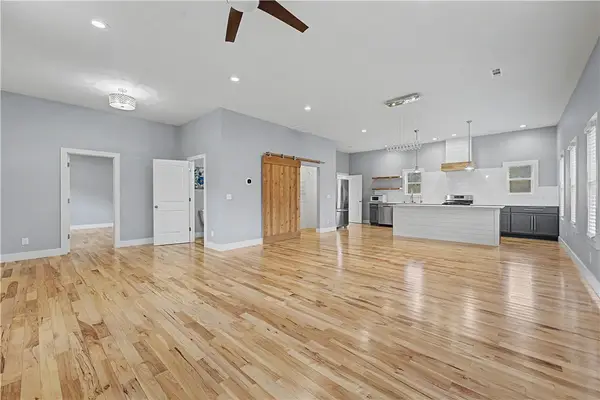 871 Foothills Drive, Fayetteville, AR 72701
