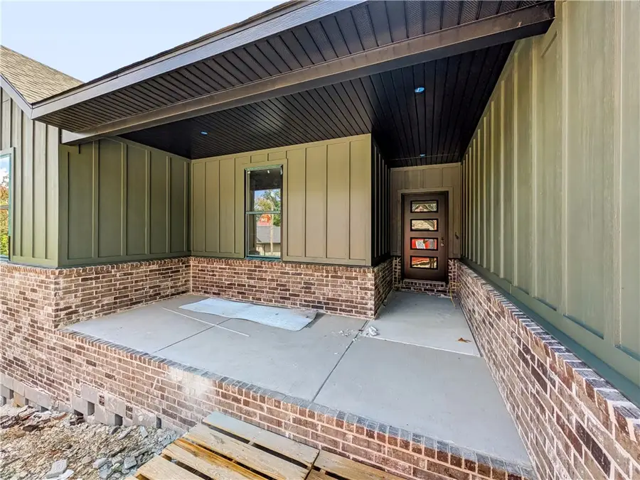 47 Westmorland Drive, Bella Vista, AR 72714 - #2