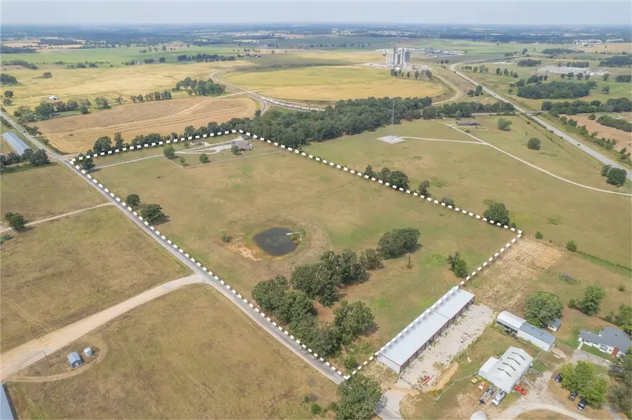 8708 Farm Road 2140, Cassville, MO 65625 - #2