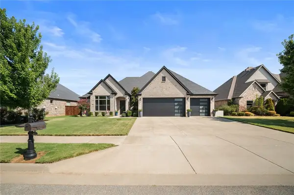 8607 W Birdsong Lane, Bentonville, AR 72713