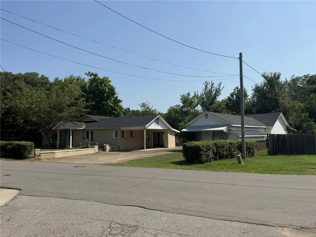 505 S Carter Street, Clarksville, AR 72830 - #1