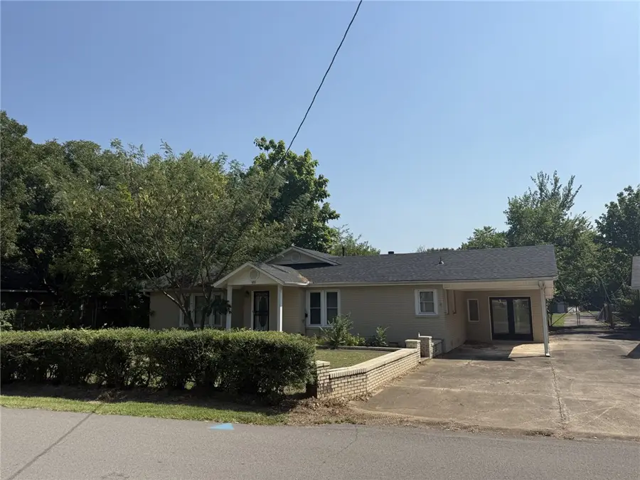 505 S Carter Street, Clarksville, AR 72830 - #2