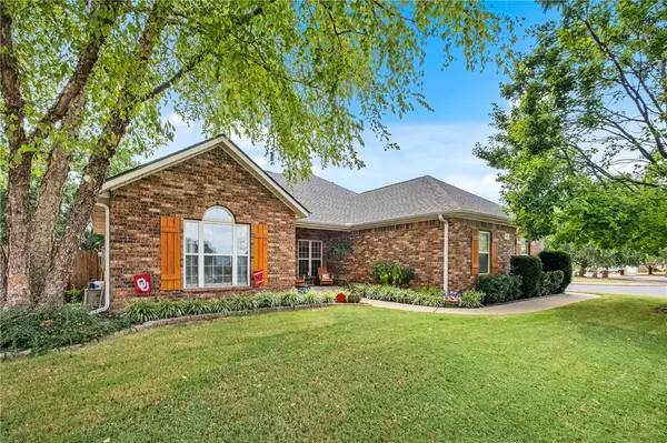 2100 Montclair Avenue, Siloam Springs, AR 72761