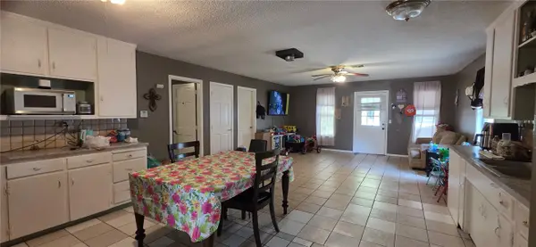 303 E North Street, Rogers, AR 72756