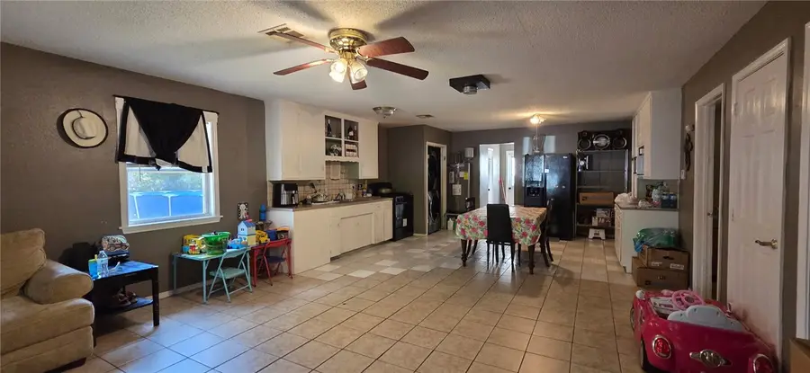 303 E North Street, Rogers, AR 72756 - #2