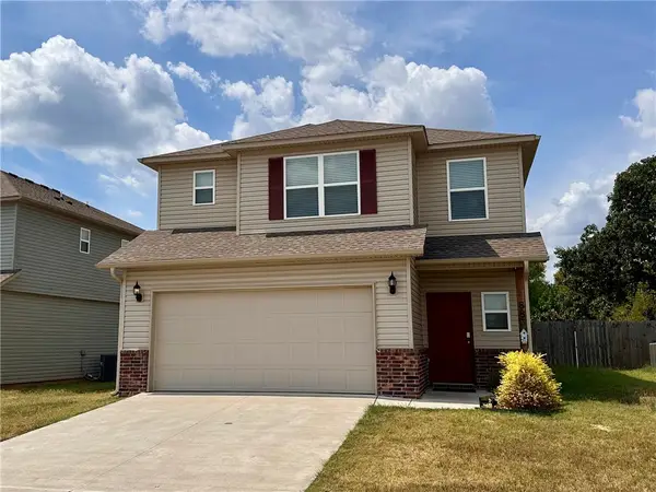 883 Sparrow Circle, Fayetteville, AR 72701