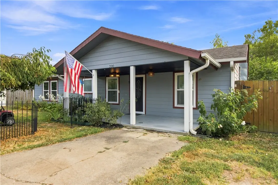 200 Kane Street, Siloam Springs, AR 72761 - #1