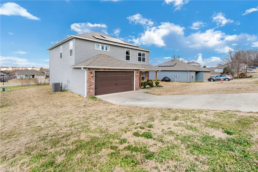 387 Cooper Street, Huntsville, AR 72740 - #2