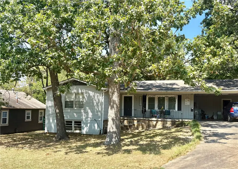 530 E Rebecca Street, Fayetteville, AR 72701 - #2