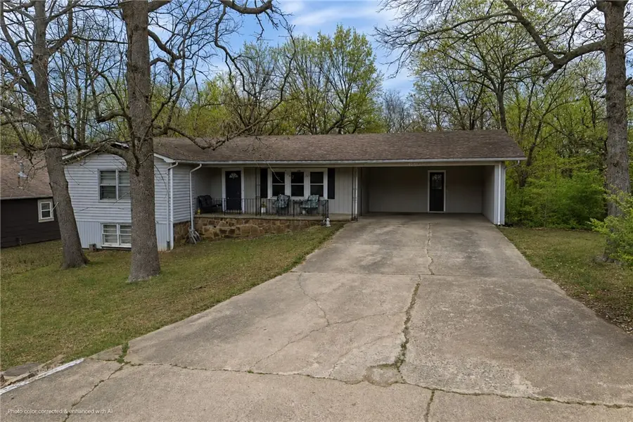 530 E Rebecca Street, Fayetteville, AR 72701 - #3