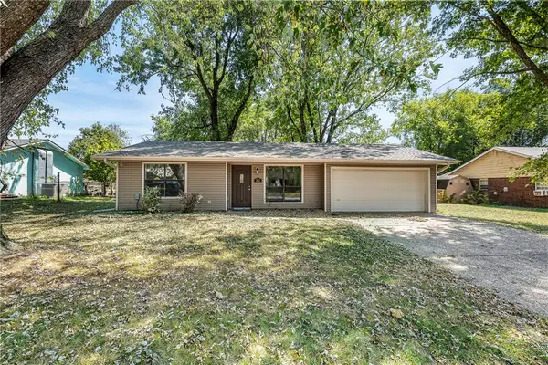262 Township Drive, Centerton, AR 72719