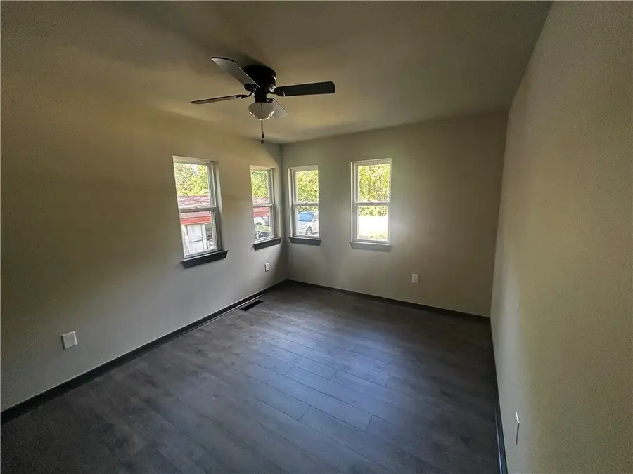 6 W Montgomery Street, Fayetteville, AR 72701 - #3