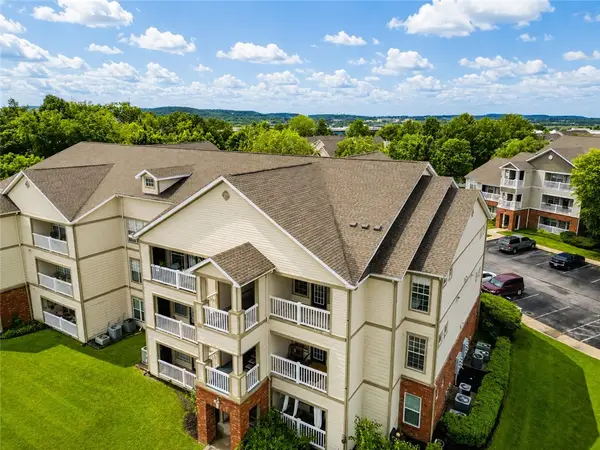4254 NE Meadow Creek #302, Fayetteville, AR 72703