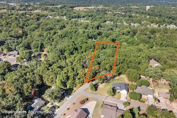 Cheddar Drive, Bella Vista, AR 72715