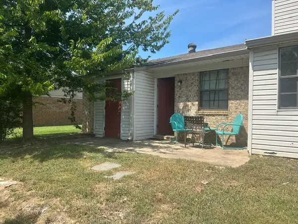 1414 E O Street, Russellville, AR 72801