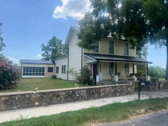 339 Valley Street, Yellville, AR 72687 - #2